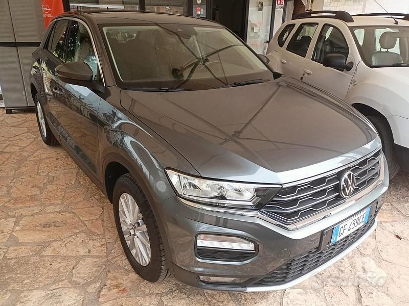 Usata VW T-Roc Business 150 CV (110 kW) 2021 Grigio SUV