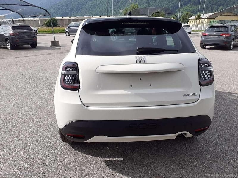 Nuova Fiat 600 101 CV (74 kW) 2025 Bianco SUV