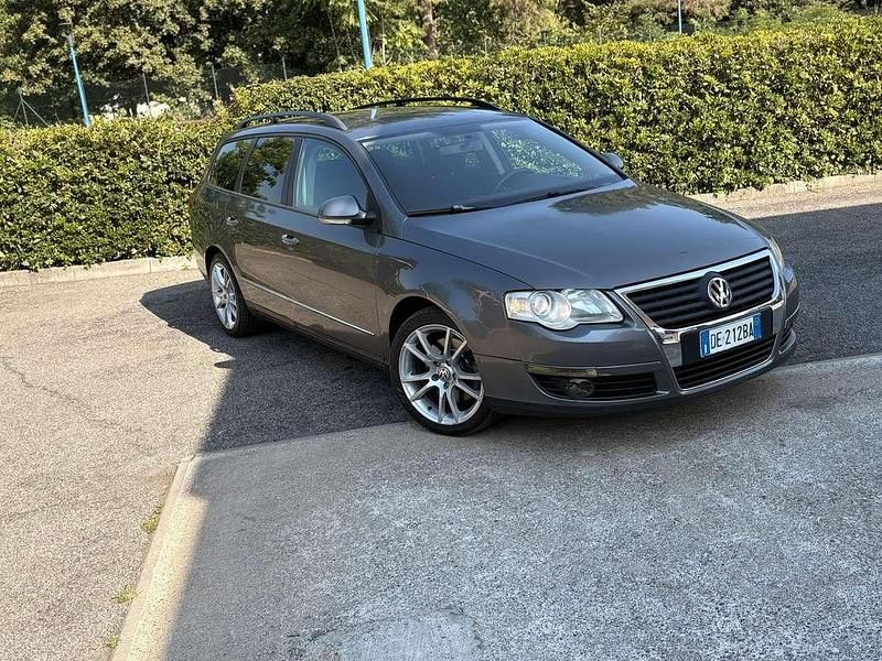 Begagnad VW Passat Trendline 150 HK (110 kW) 2006 Grå Sedan