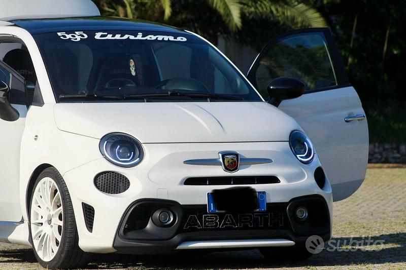 Bianco Usata 2020 Abarth 595 Turismo Due volumi | 17.000 € (Cara) - Immagine 1/4