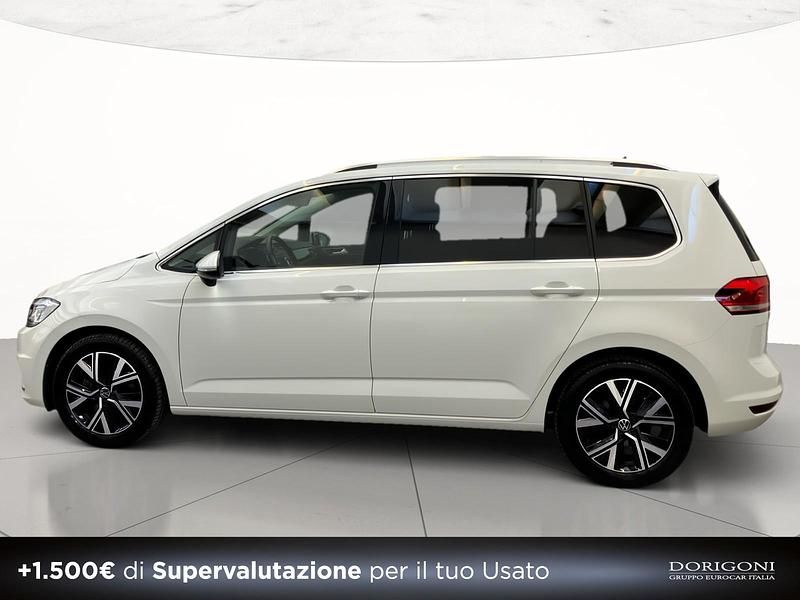 Usata VW Touran Executive 150 CV (110 kW) 2021 Pure white Monovolume