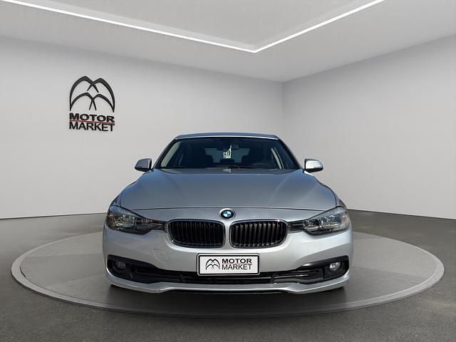 Usata BMW 320 Efficient Dynamics 163 CV (119 kW) 2016 Grigio / gray Berlina