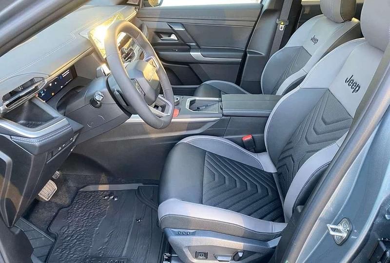 Nuova Jeep Compass 131 CV (96 kW) 2026 Grigio SUV