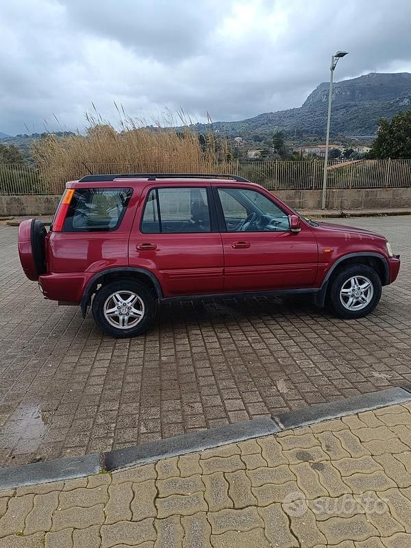 Usata Honda CR-V 150 CV (110 kW) 2001 Rosso SUV