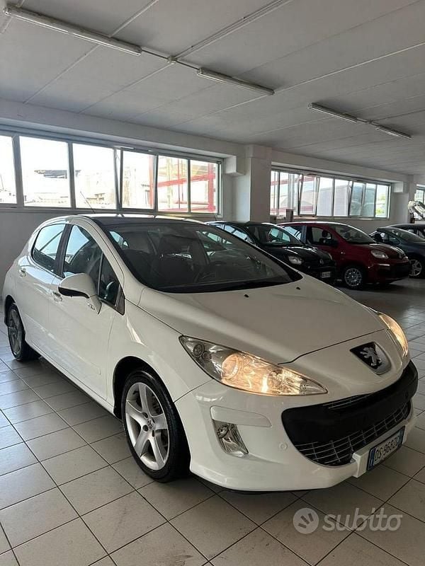 Usata Peugeot 308 Business-Line 112 CV (82 kW) 2009 Bianco Utilitaria