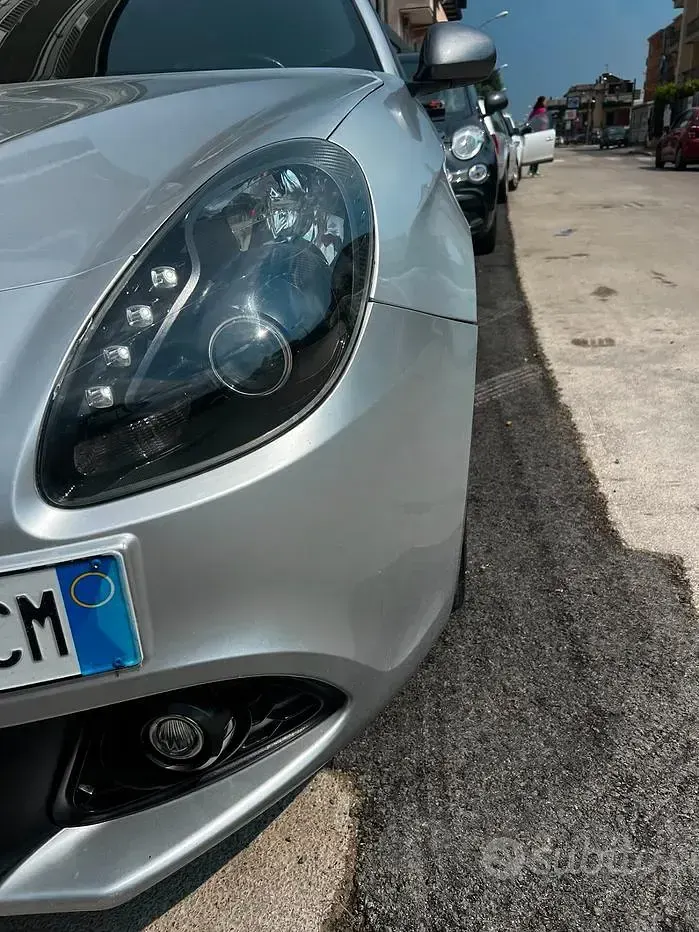 Usata Alfa Romeo Giulietta Super 120 CV (88 kW) 2017 Grigio Utilitaria