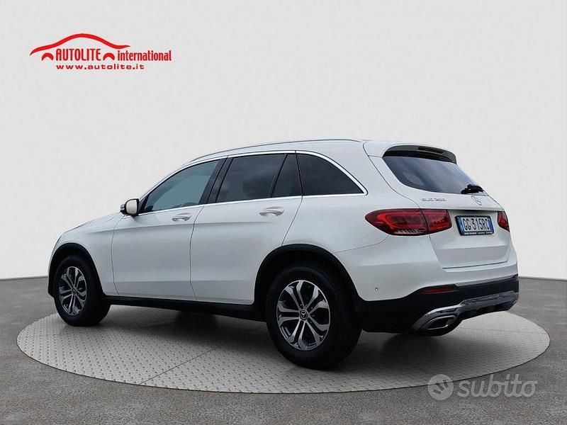 Usata Mercedes GLC200 Business 197 CV (144 kW) 2021 Bianco SUV