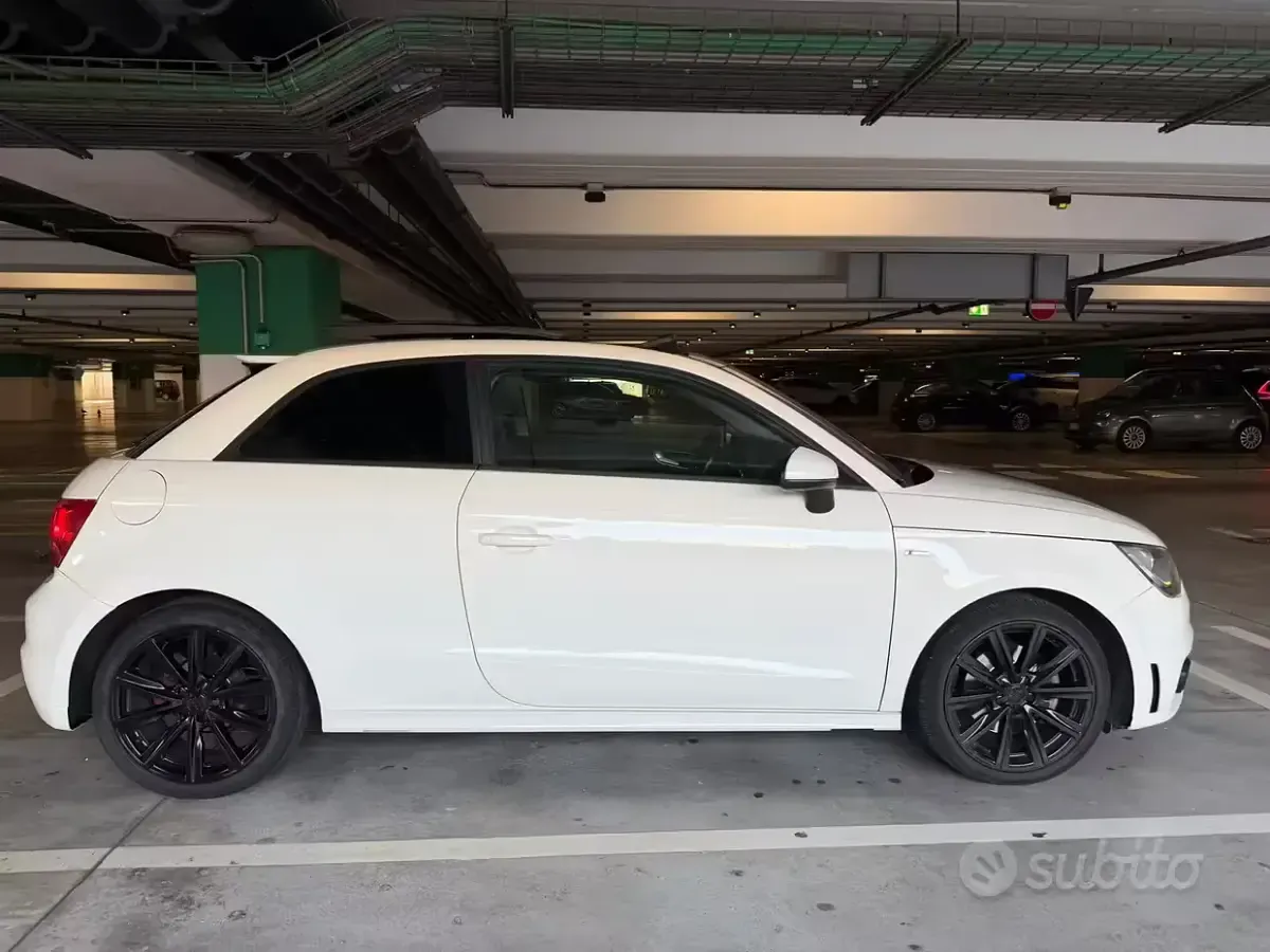 Usata Audi A1 S-Line 105 CV (77 kW) 2011 Bianco Utilitaria