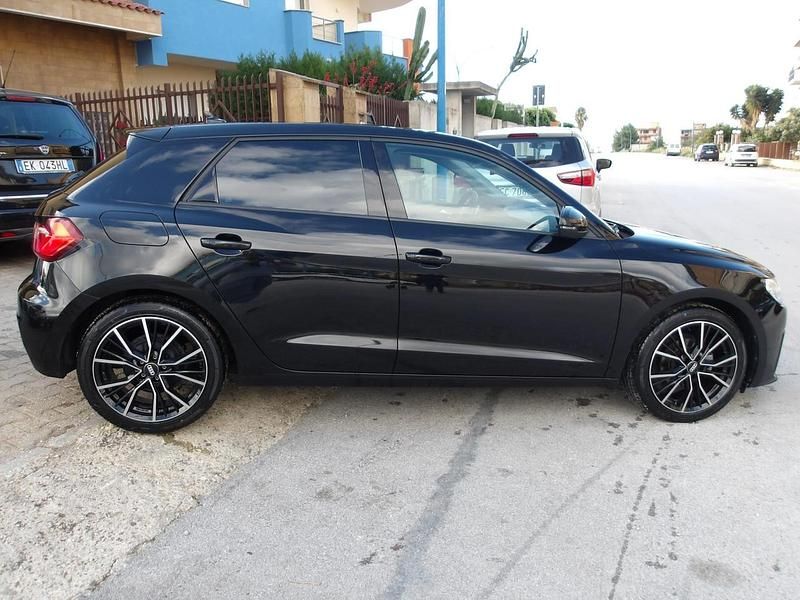 Usata Audi A1 Sportback 110 CV (80 kW) 2021 Viola Utilitaria