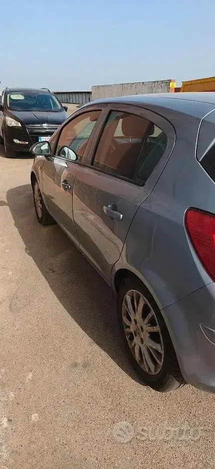 Usata Opel Corsa 75 CV (55 kW) 2009 Grigio Utilitaria