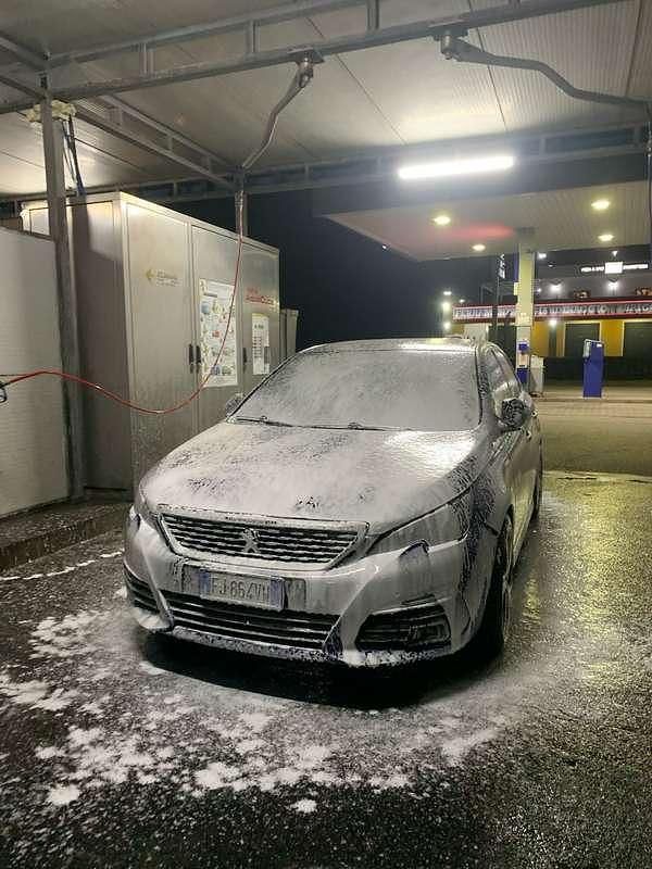 Usata Peugeot 308 GT-line 150 CV (110 kW) 2017 Berlina