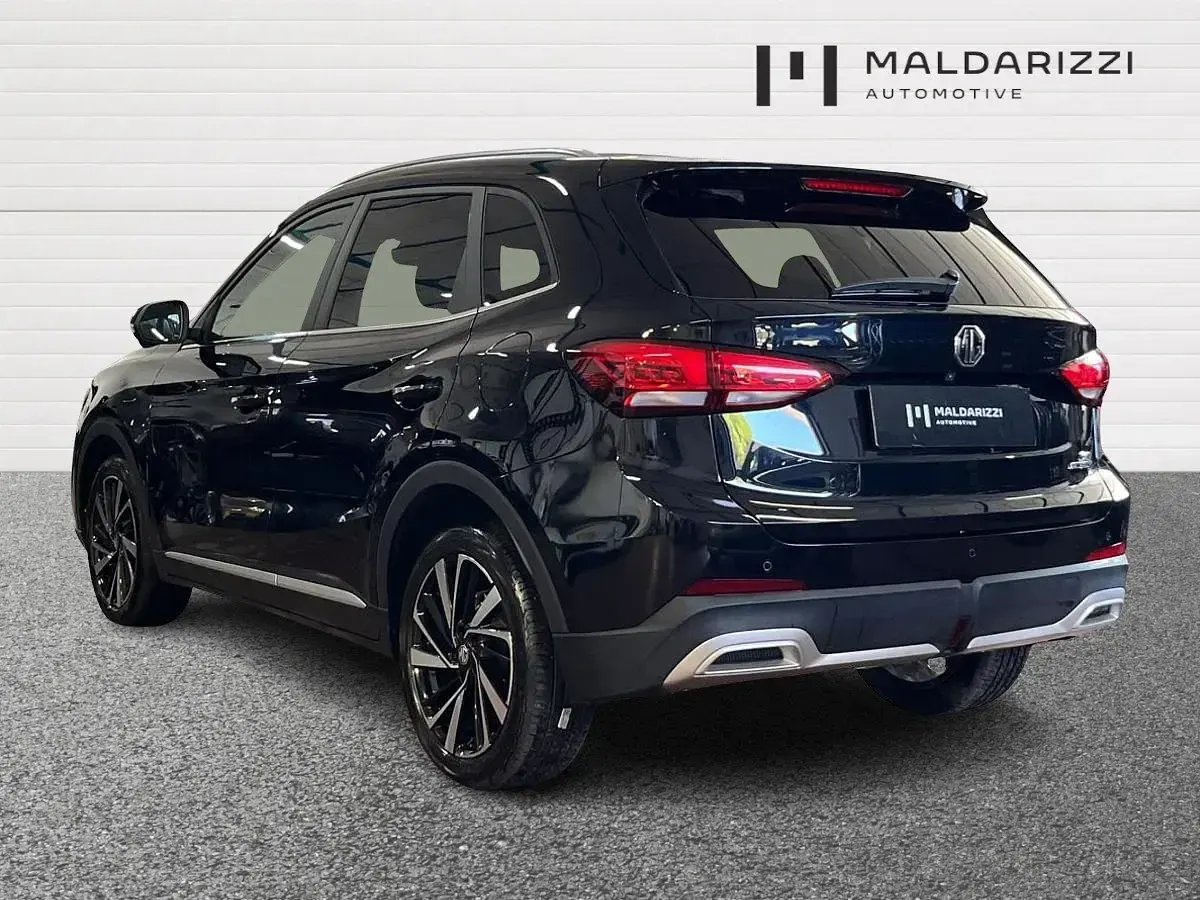 Usata MG ZS Luxury 197 CV (144 kW) 2025 Nero SUV