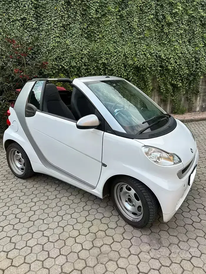 Usata Smart ForTwo Cabrio 71 CV (52 kW) 2011 Bianco Cabrio