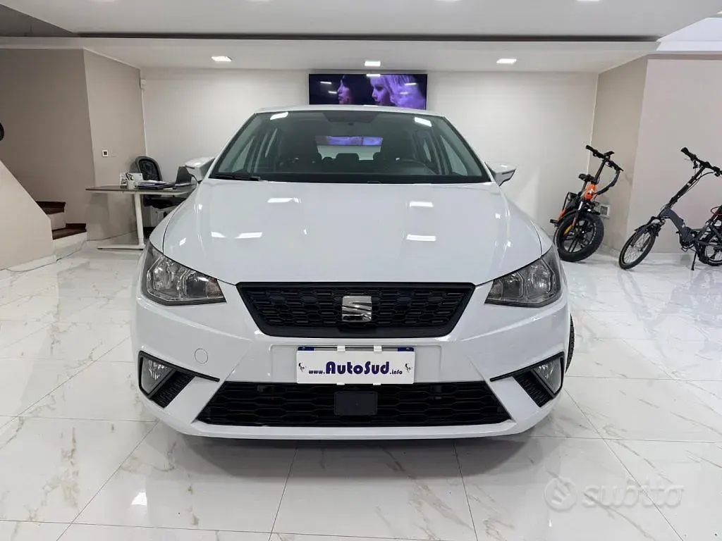 Usata Seat Ibiza Business 95 CV (69 kW) 2021 Bianco Utilitaria