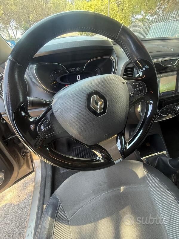Usata Renault Captur 90 CV (66 kW) 2014 SUV
