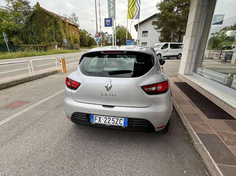 Usata Renault Clio IV Business 76 CV (55 kW) 2019 Grigio Berlina