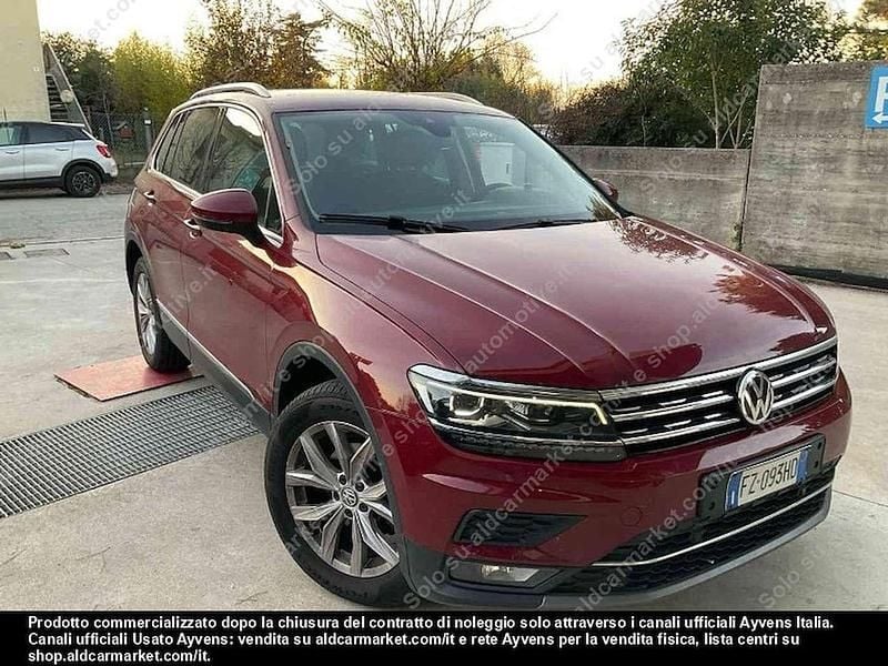 Rosso rubino metall Usata 2019 VW Tiguan Advance SUV | 17.300 € (Super prezzo) - Immagine 1/4