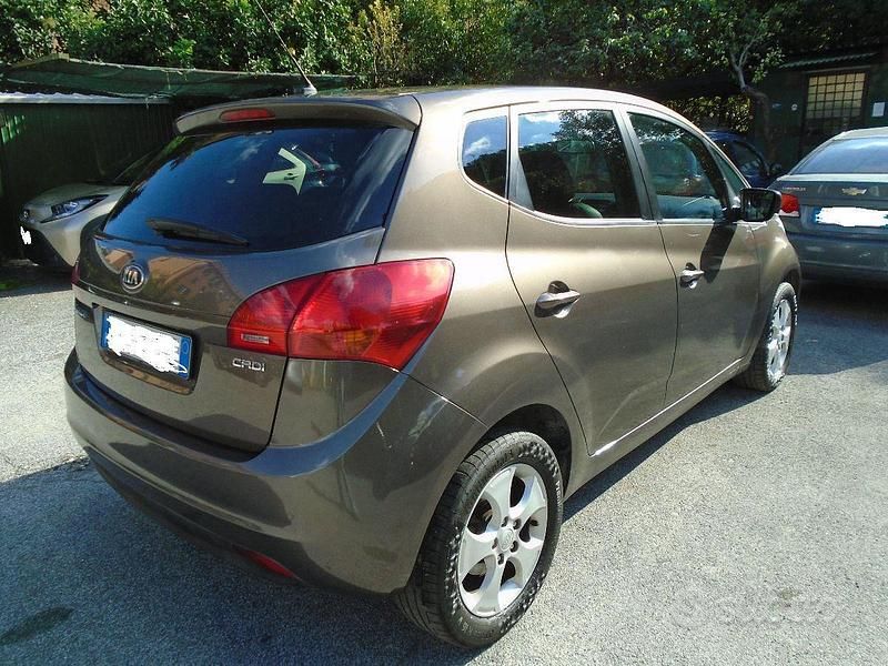 Usata Kia Venga 127 CV (93 kW) 2014 Marrone Utilitaria