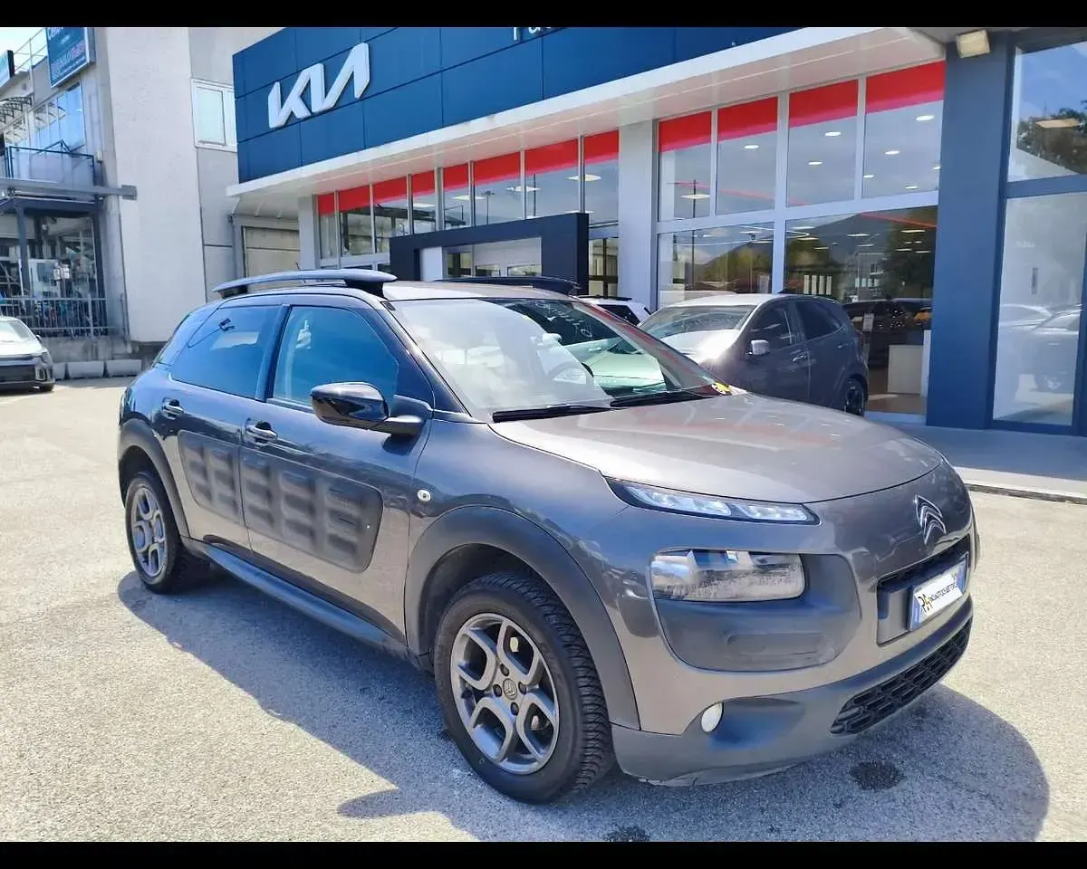 Usata Citroën C4 Shine 99 CV (72 kW) 2018 Grigio SUV