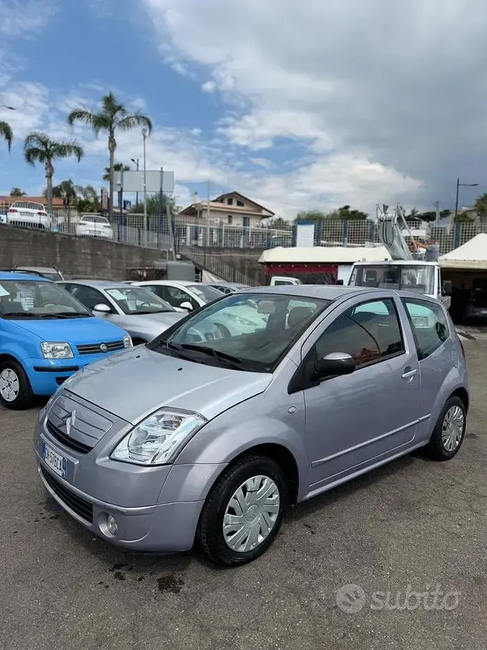 Usata Citroën C2 Exclusive 68 CV (50 kW) 2003 Grigio Utilitaria