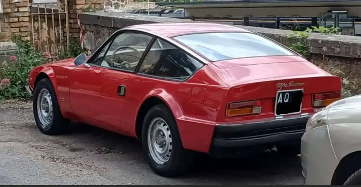 Usata Alfa Romeo GT Junior 109 CV (80 kW) 1972 Rosso Coupé