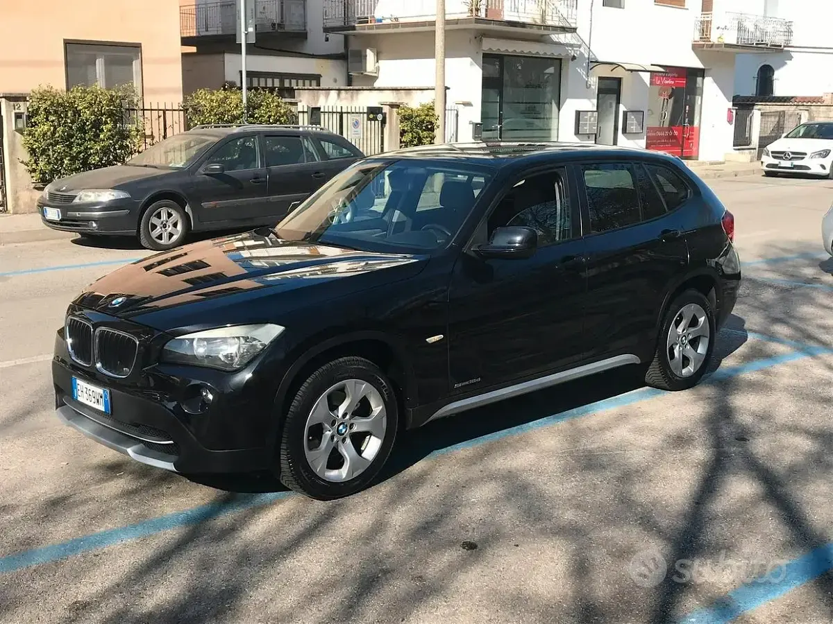 Usata BMW X1 143 CV (105 kW) 2011 Nero SUV