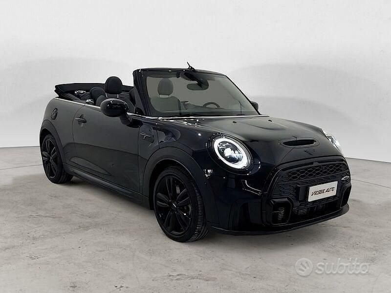 Usata Mini John Cooper Works Cabriolet 178 CV (130 kW) 2022 Blu/azzurro Cabrio