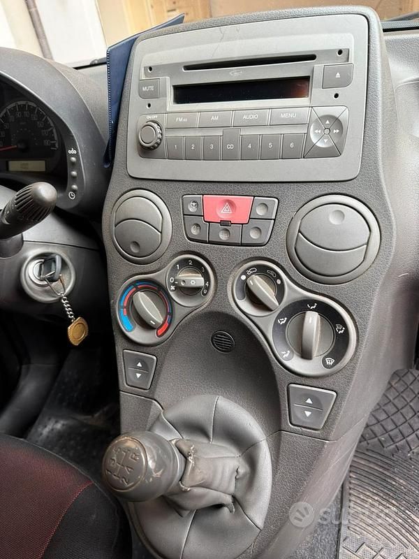 Usata Fiat Panda 69 CV (50 kW) 2012 Rosso Berlina