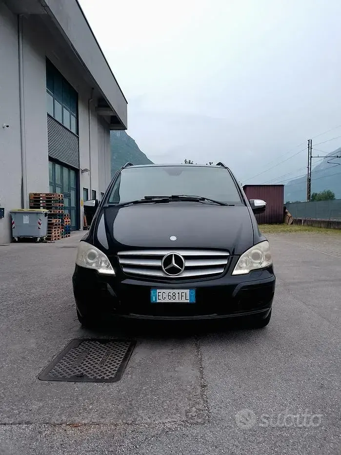 Usata Mercedes Viano 163 CV (119 kW) 2011 Nero Monovolume
