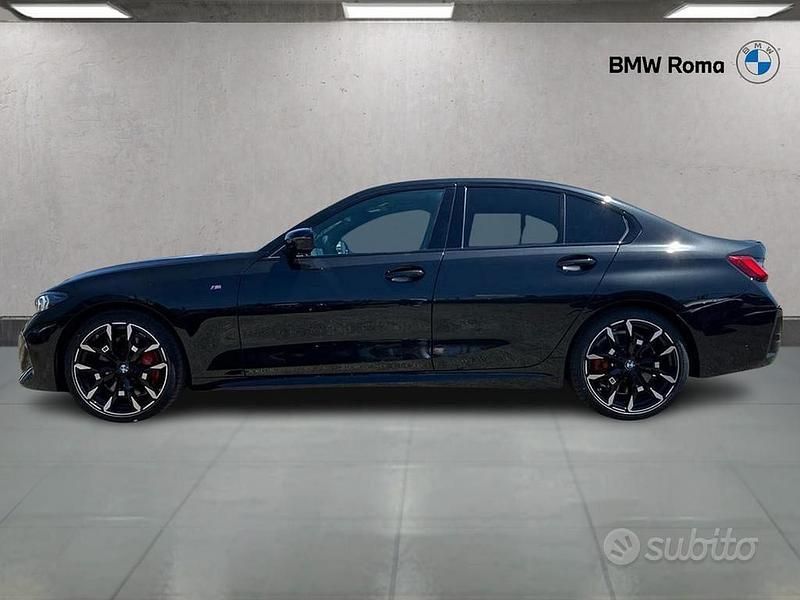 Usata BMW 320e M Sport 190 CV (139 kW) 2025 Black sapphire metallic Berlina