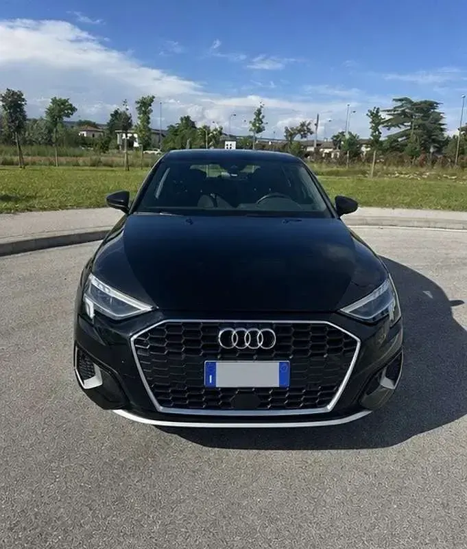 Usata Audi A3 Ambiente 150 CV (110 kW) 2022 Berlina