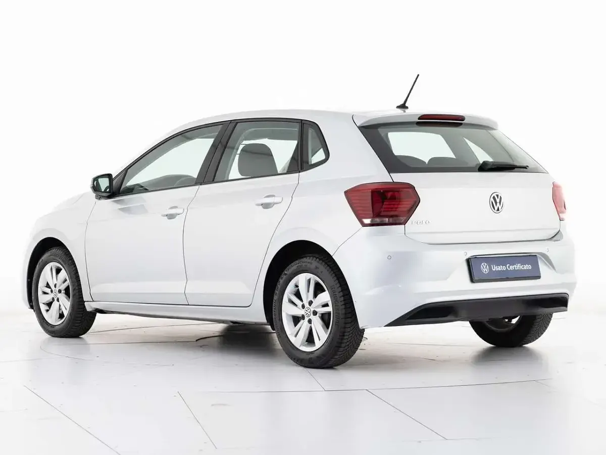 Usata VW Polo Comfortline 80 CV (58 kW) 2019 Argento Utilitaria