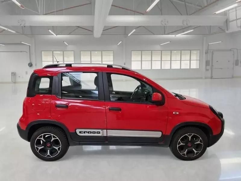 Usata Fiat Panda Cross Cross 69 CV (50 kW) 2021 Rosso Utilitaria