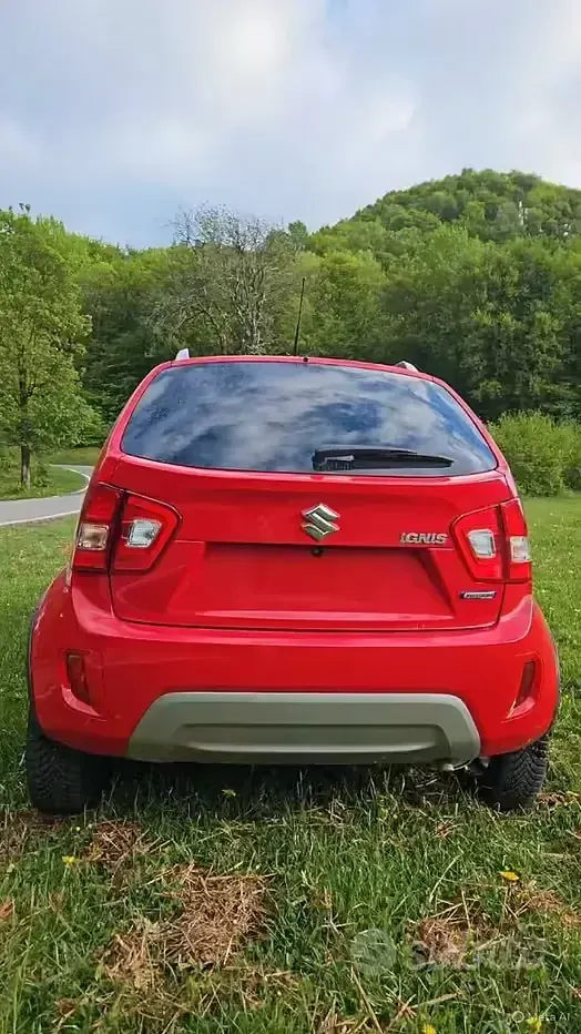 Usata Suzuki Ignis 83 CV (61 kW) 2022 Rosso SUV