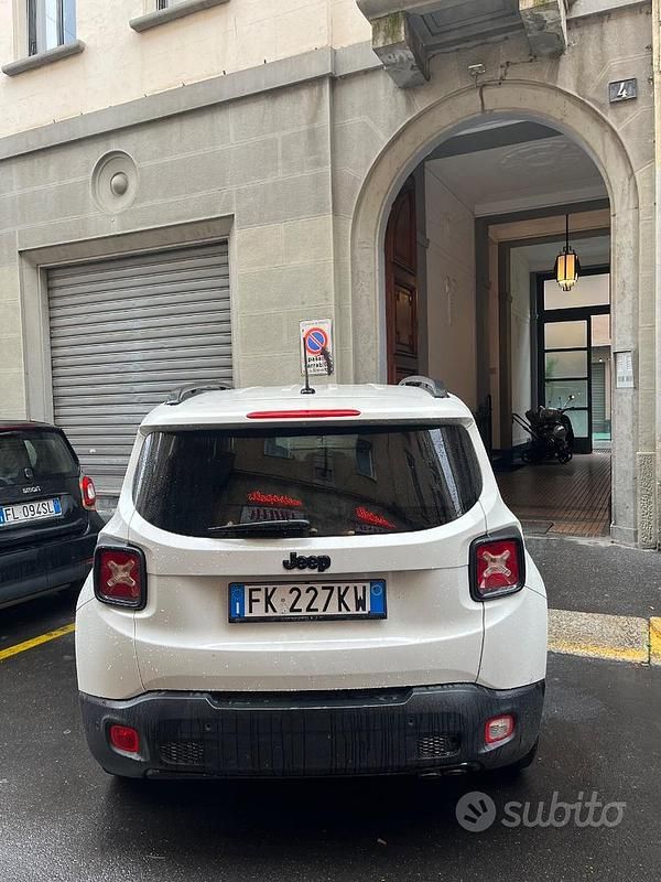 Bianco Usata 2017 Jeep Renegade SUV | 15.000 € (Buon prezzo) - Immagine 1/4