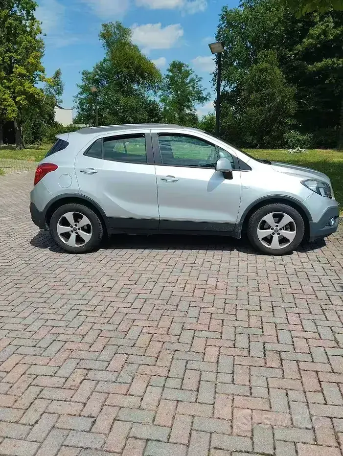 Usata Opel Mokka 140 CV (102 kW) 2015 Grigio SUV