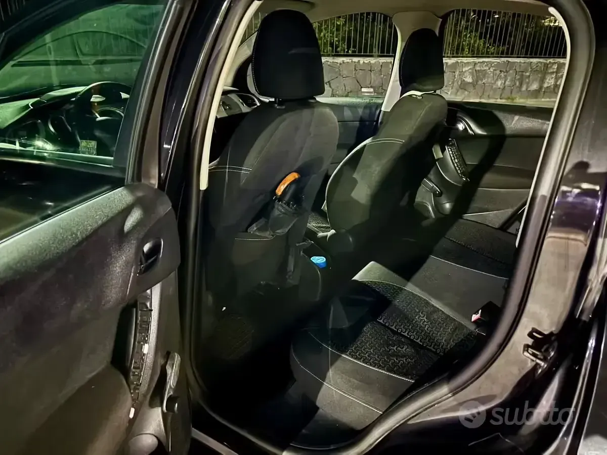 Usata Citroën C3 73 CV (53 kW) 2010 Nero Berlina