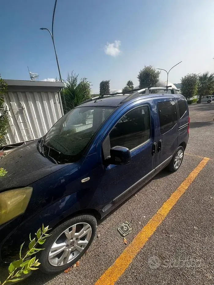 Usata Fiat Qubo Trekking 75 CV (55 kW) 2011 Bluazzurro Monovolume