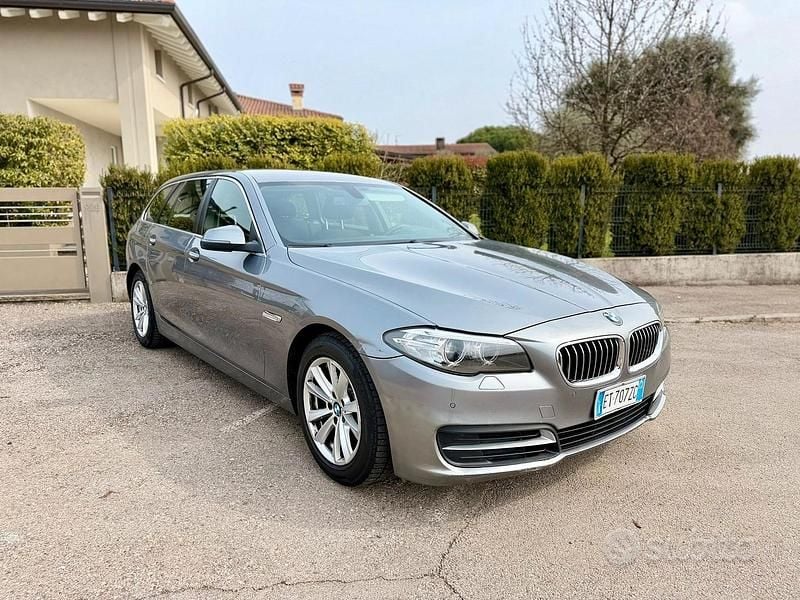 Usata BMW 520 184 CV (135 kW) 2014 Grigio Station wagon
