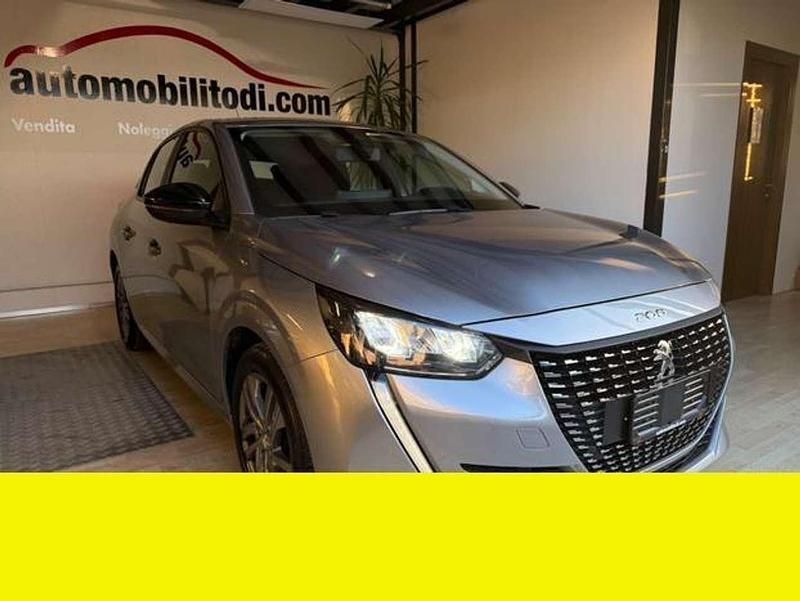Grigio Usata 2022 Peugeot 208 Allure Due volumi | 13.900 € (Buon prezzo) - Immagine 1/4