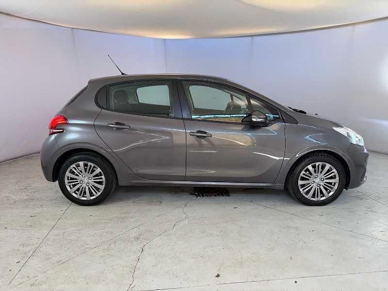 Usata Peugeot 208 Allure 102 CV (75 kW) 2019 Grigio Utilitaria