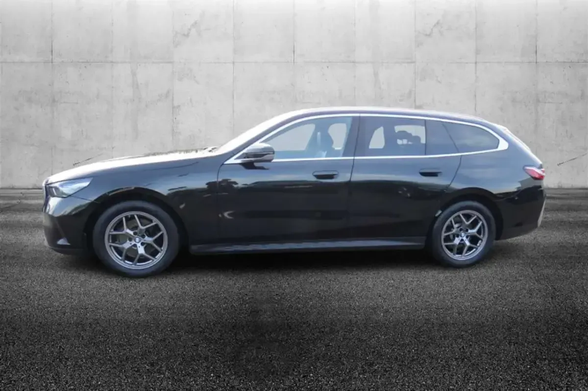 Usata BMW 520 197 CV (144 kW) 2024 Nero Station wagon