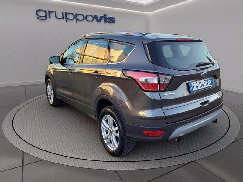 Usata Ford Kuga 120 CV (88 kW) 2017 Magnetic grey SUV