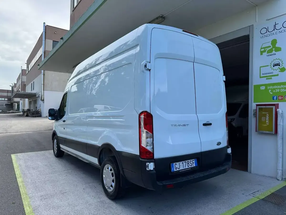 Usata Ford Transit 170 CV (125 kW) 2022 Bianco Furgone