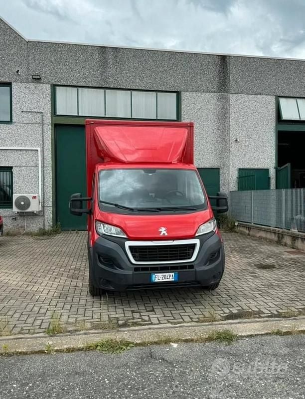 Usata Peugeot Boxer 163 CV (119 kW) 2017 Rosso Furgone