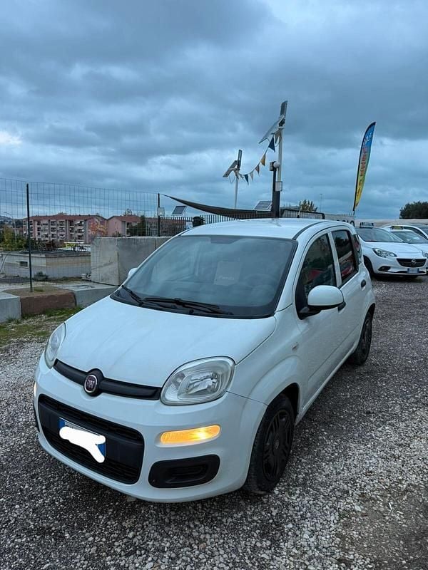 Bianco Usata 2016 Fiat Panda Lounge Berlina | 5490 € (Super prezzo) - Immagine 1/4