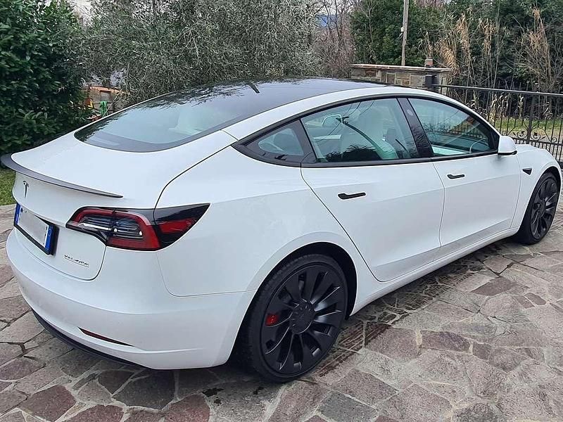 Usata Tesla Model 3 Performance 155 kW (211 CV) 2023 Bianco Berlina