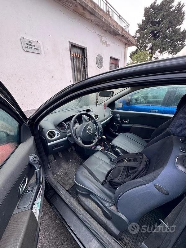 Usata Renault Clio III 70 CV (51 kW) 2005