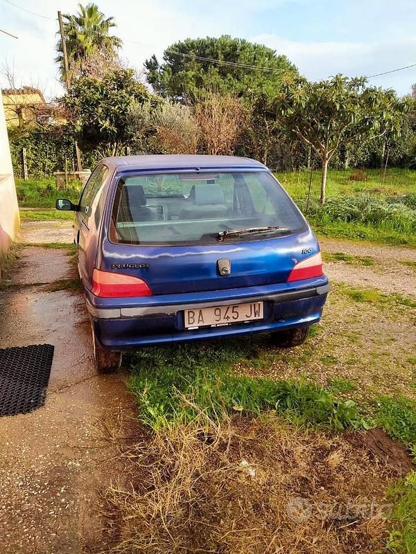 Usata Peugeot 106 50 CV (36 kW) 1998 Blu Utilitaria