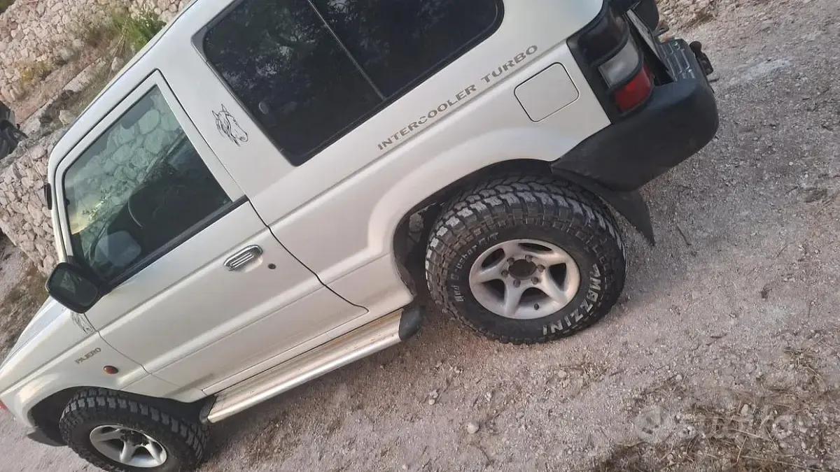 Usata Mitsubishi Pajero 111 CV (81 kW) 1997 Bianco SUV
